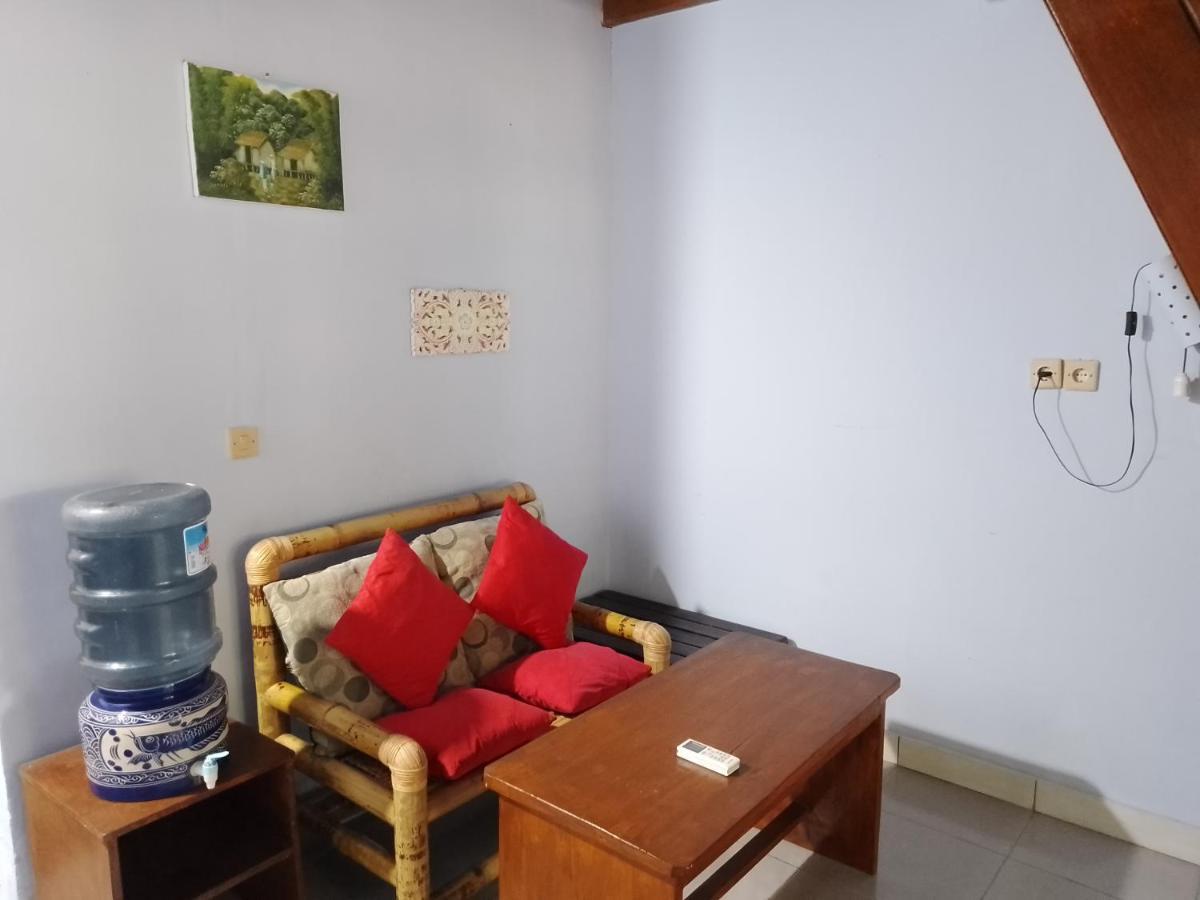 Mangga Homestay Gili Air Exterior foto