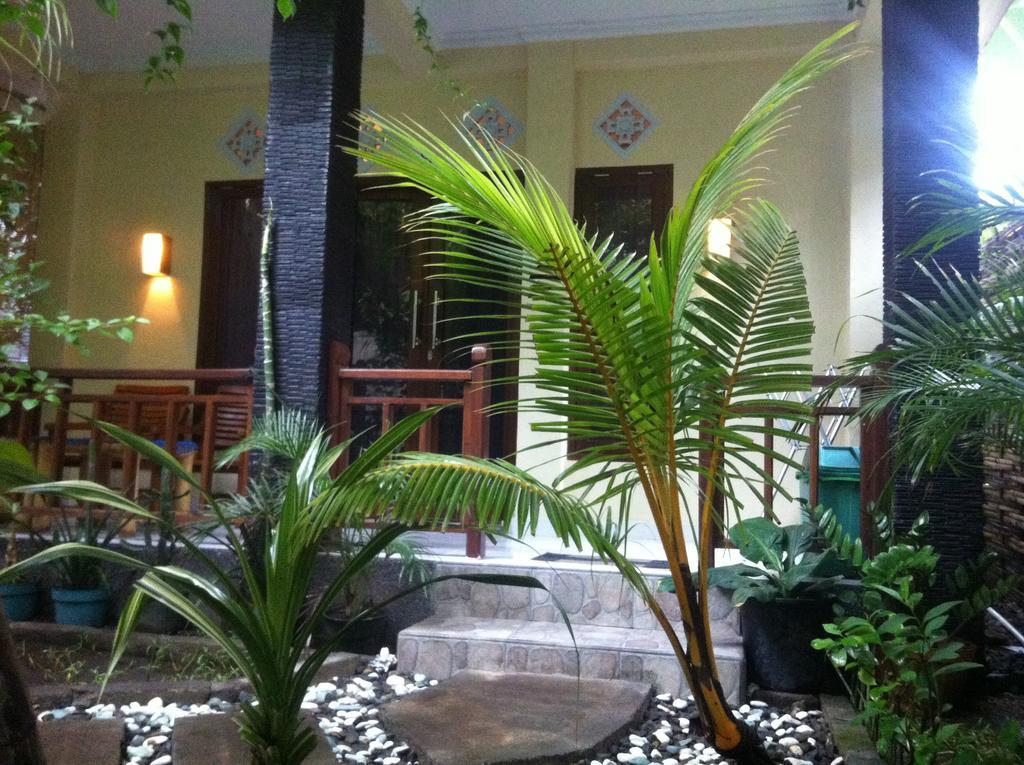 Mangga Homestay Gili Air Exterior foto